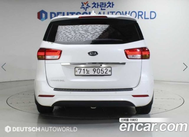 Kia Carnival 11-seater Luxury 2016 — фото 4