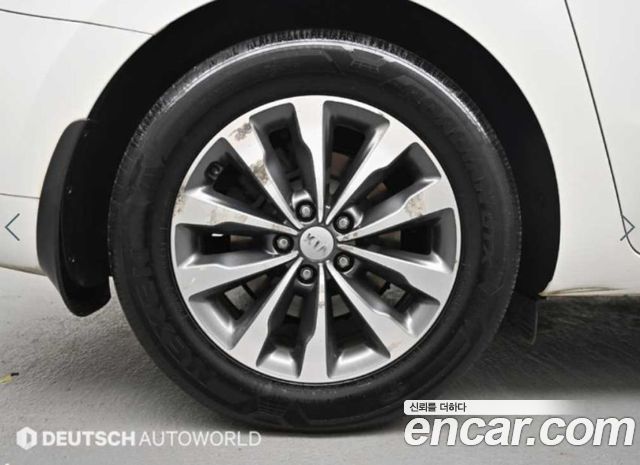 Kia Carnival 11-seater Luxury 2016 — фото 5