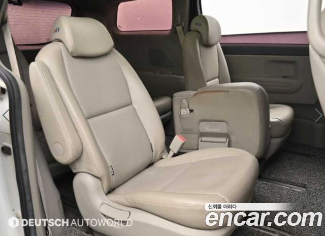 Kia Carnival 11-seater Luxury 2016 — фото 16