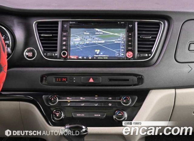 Kia Carnival 11-seater Luxury 2016 — фото 17