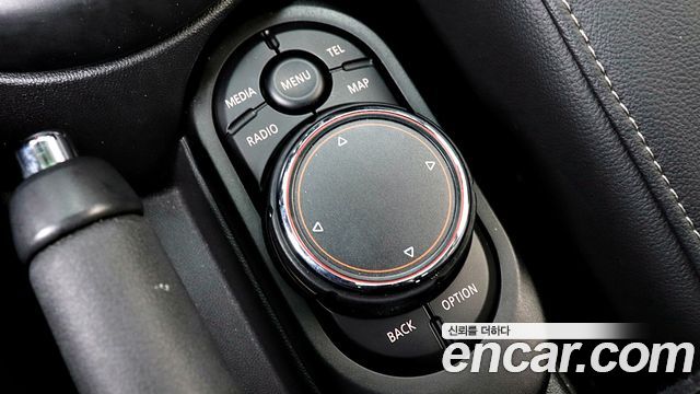 MINI Cooper 5Door HIGH 3rd 2018 — фото 20