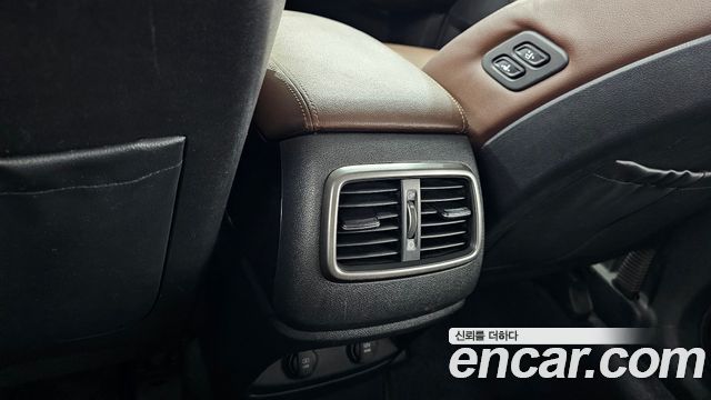 Kia Sorento Diesel 2.0 2WD Noblesse 2017 — фото 19