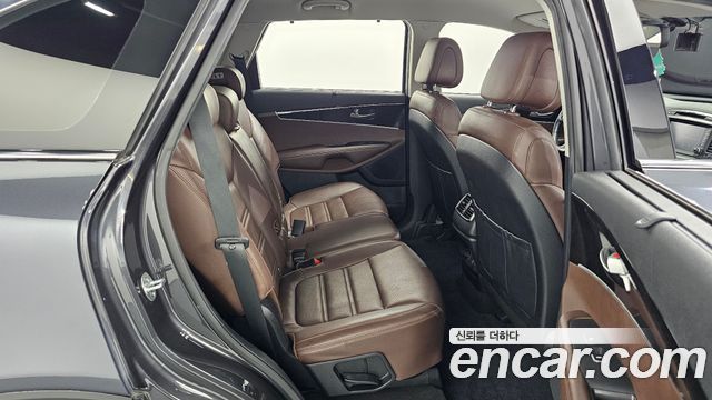 Kia Sorento Diesel 2.0 2WD Noblesse 2017 — фото 26
