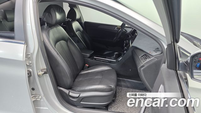 Hyundai Sonata (LF) LPI TAXI Style 2015 — фото 11