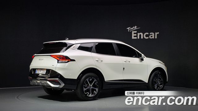 Kia Sportage Hybrid (V) Nobleless 2WD 2022 — фото 2