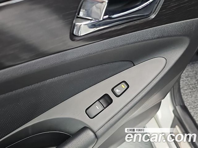 Hyundai Sonata The Brilliant CVVL Premium 2014 — фото 17