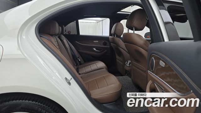 Mercedes-Benz E-Class (W213) E250 Exclusive 2021 — фото 11