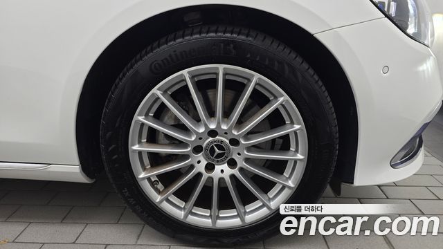 Mercedes-Benz E-Class (W213) E250 Exclusive 2021 — фото 21