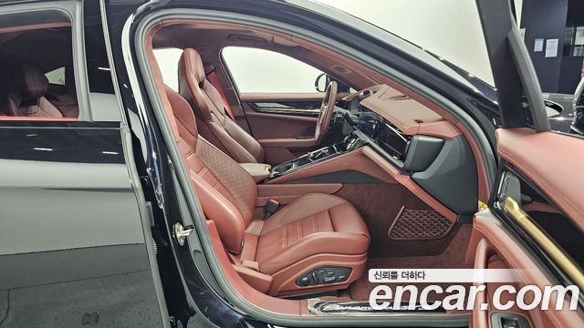 Porsche Panamera (976) 4.0 GTS 2025 — фото 11