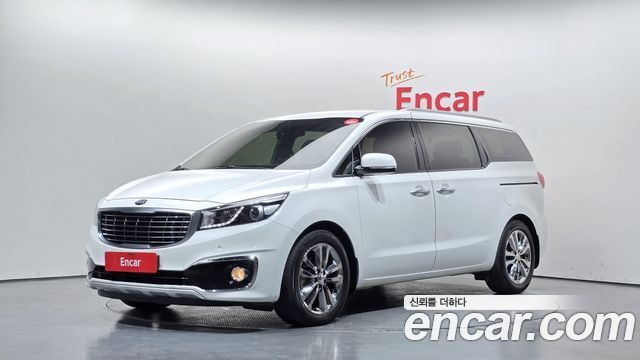 Kia Carnival 7-seater Limousine President