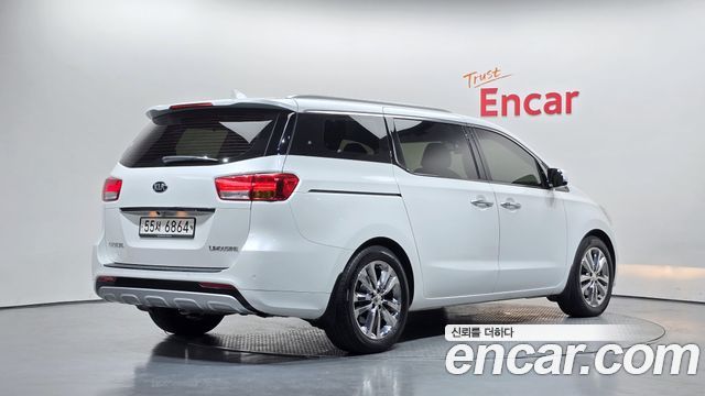 Kia Carnival 7-seater Limousine President 2016 — фото 2