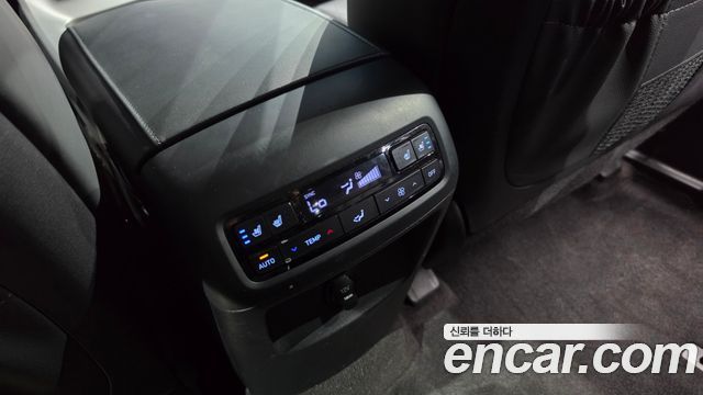 Hyundai Palisade Diesel 2.2 2WD Exclusive 2022 — фото 18