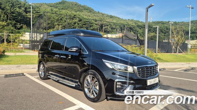 Kia Carnival 9-Seater Noblesse Special 2019 — фото 2