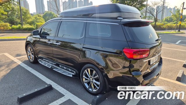 Kia Carnival 9-Seater Noblesse Special 2019 — фото 3