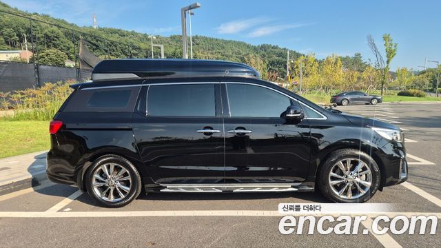 Kia Carnival 9-Seater Noblesse Special 2019 — фото 5