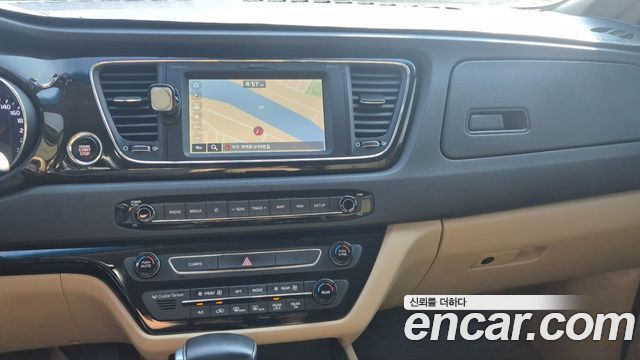 Kia Carnival 9-Seater Noblesse Special 2019 — фото 22