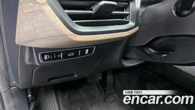 Kia K8 2.5 Gasoline 2WD Noblesse 2022 — фото 30