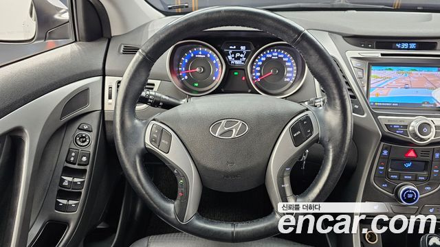 Hyundai Avante 1.6 GDi Smart Standard 2015 — фото 13