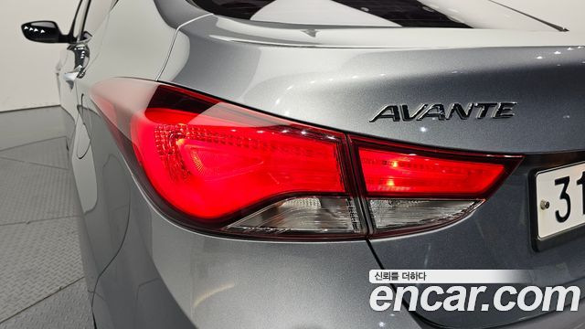 Hyundai Avante 1.6 GDi Smart Standard 2015 — фото 23