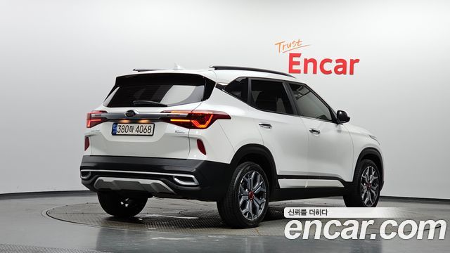 Kia Seltos Diesel 1.6 2WD Noblesse 2020 — фото 2