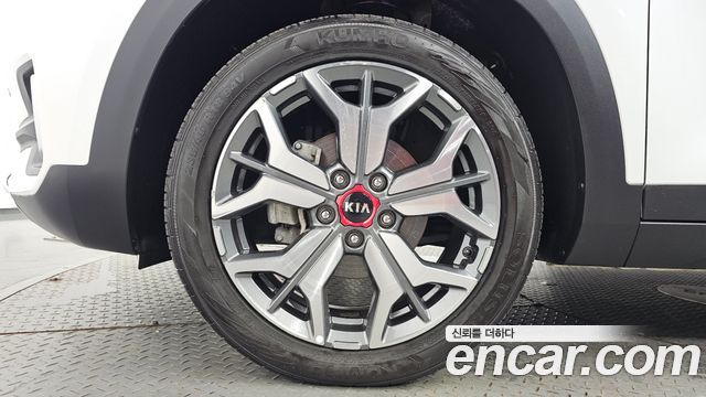 Kia Seltos Diesel 1.6 2WD Noblesse 2020 — фото 5