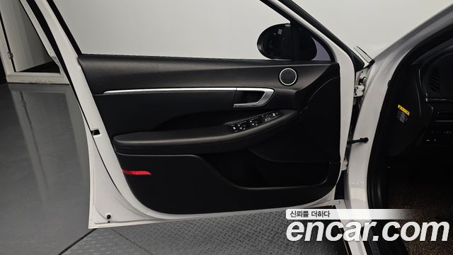 Hyundai Sonata (DN8) 2.0 LPG(rental car) Smart 2020 — фото 24