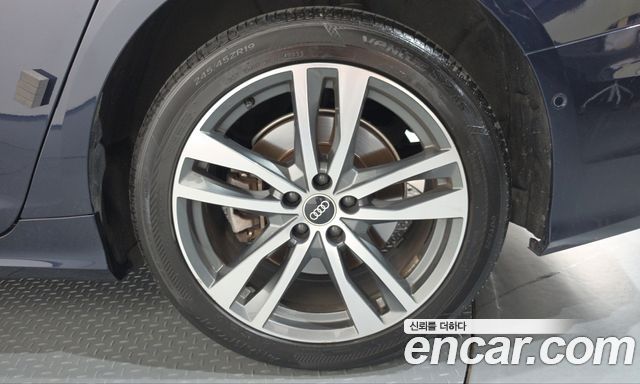 Audi A6 (C8) 45 TFSI Quattro Premium 2021 — фото 21