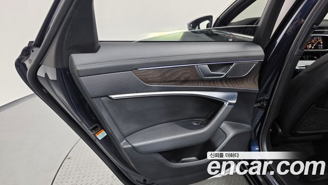 Audi A6 (C8) 45 TFSI Quattro Premium 2021 — фото 25