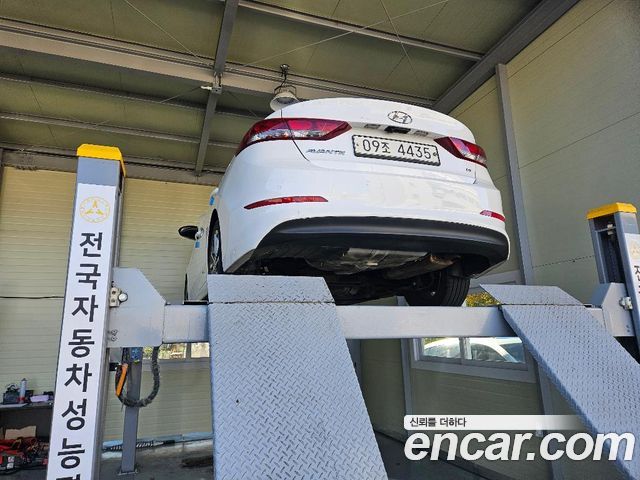 Hyundai Avante (AD) 1.6 GDI Value Plus 2018 — фото 2