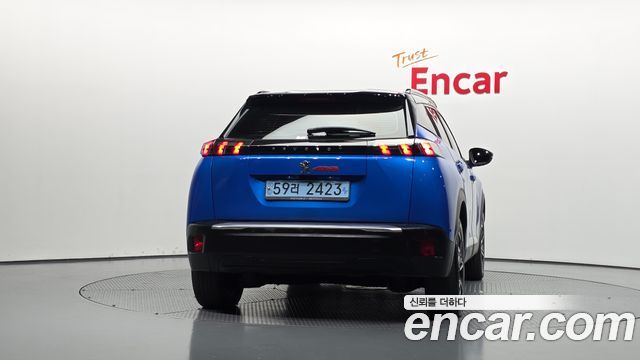 Peugeot e-2008 (II) EV GT 2021 — фото 4